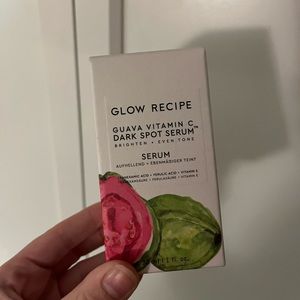 NEW in box Glow Recipe Guava C Serum
